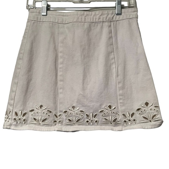 PacSun Dresses & Skirts - Pacsun white denim skirt size 26